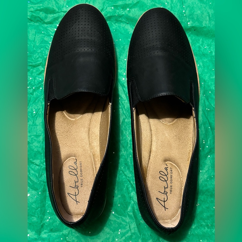 Abella Zahara Loafers size 11